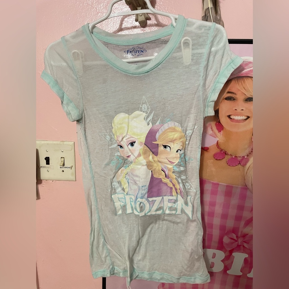 Frozen tshirt from rue21 size XS